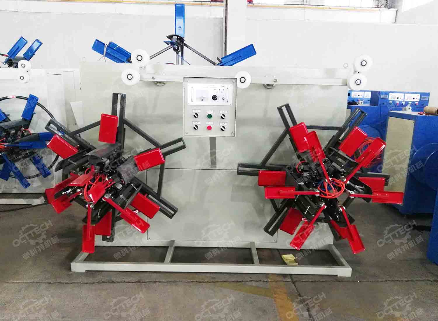 Double station winder machine