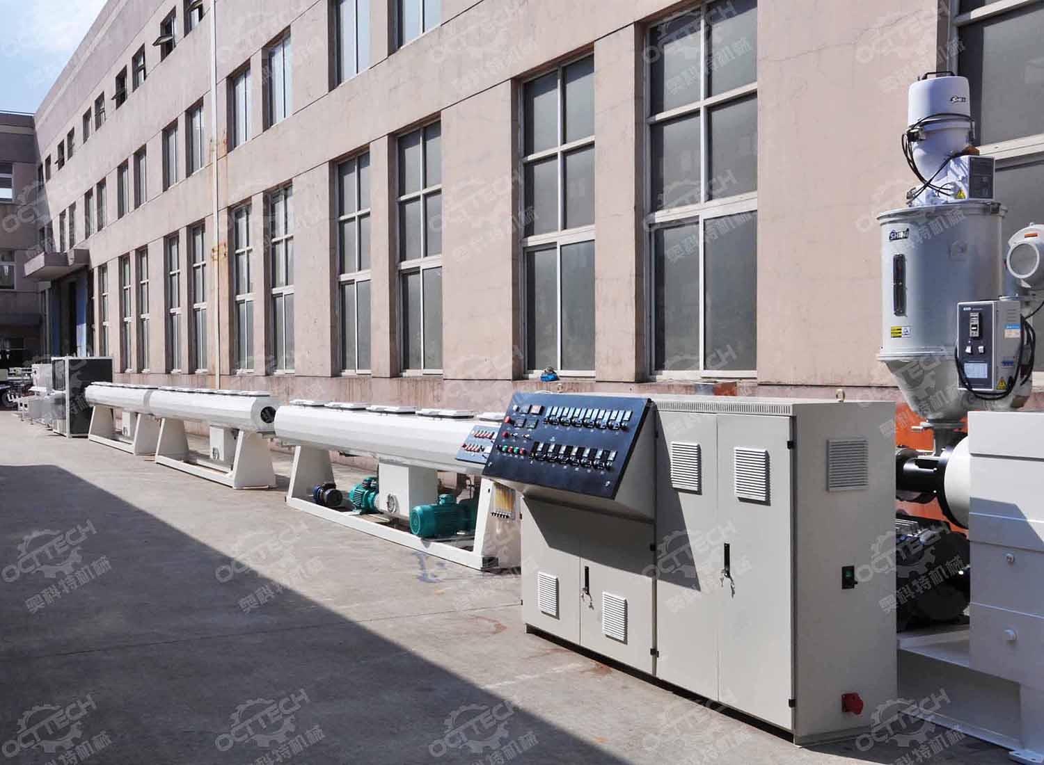 HDPE PP pipe plastic extruder machine